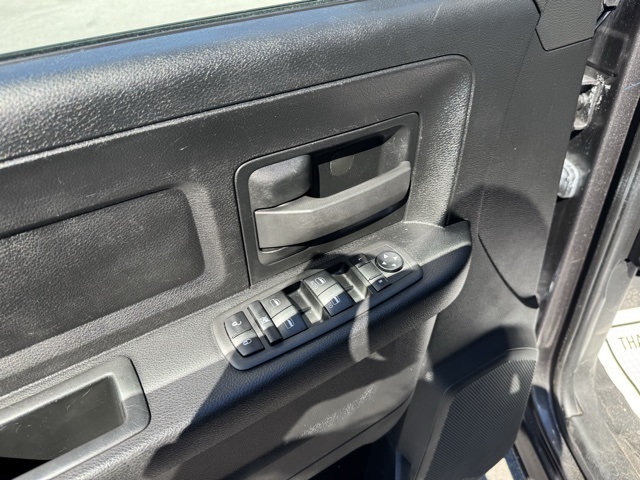 2021 Ram 1500 Classic Tradesman:16889P