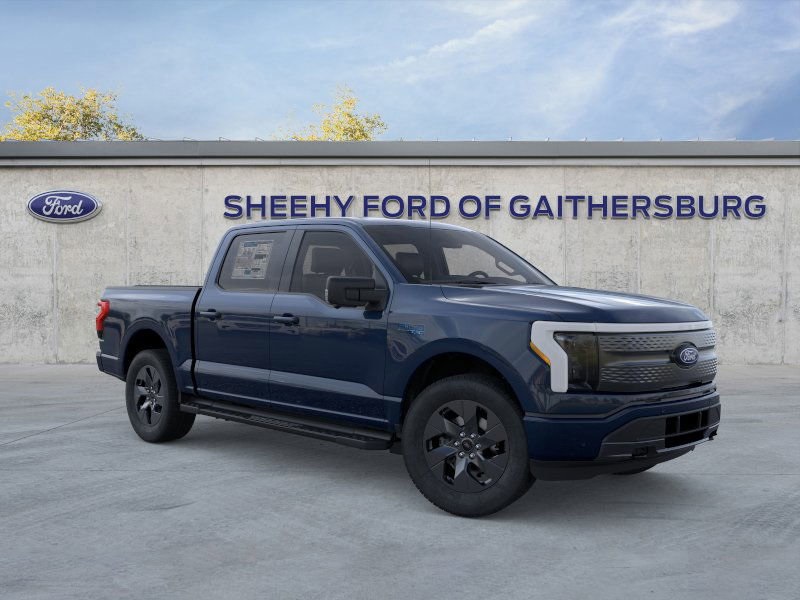 2025 Ford F-150 Lightning Flash's photo