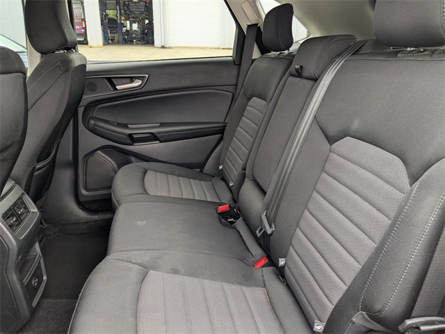 2021 Ford Edge SE