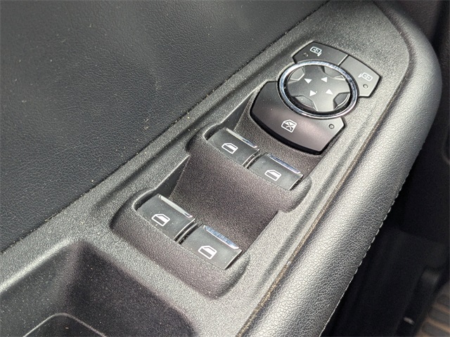 2021 Ford Edge SE