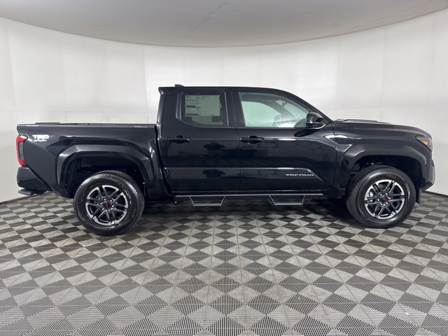 2025 Toyota Tacoma TRD Sport Double Cab photo 2