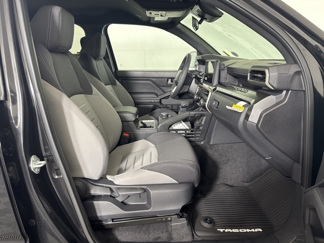 2025 Toyota Tacoma TRD Sport Double Cab photo 4