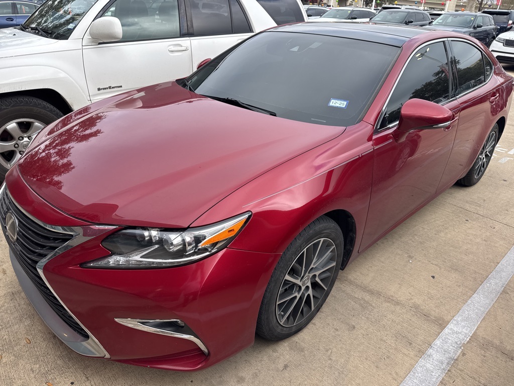 2017 Lexus ES 350's photo