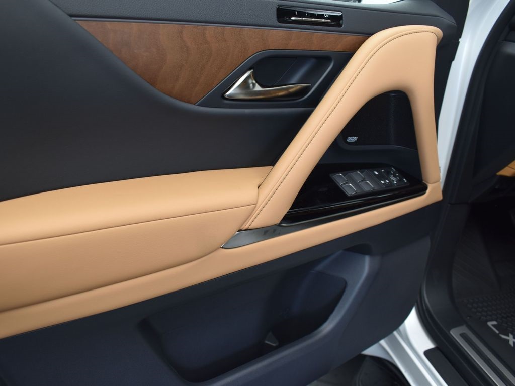 2025 Quartz Lexus LX 600 Luxury 4X4 SUV
