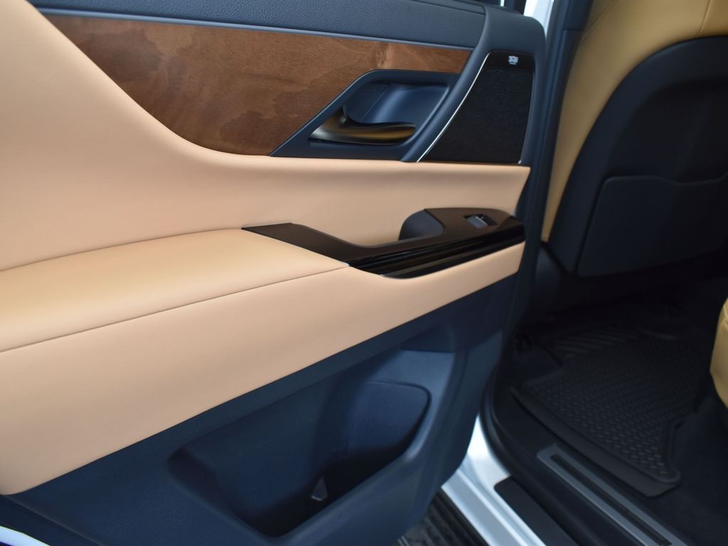2025 Quartz Lexus LX 600 Luxury 4X4 SUV