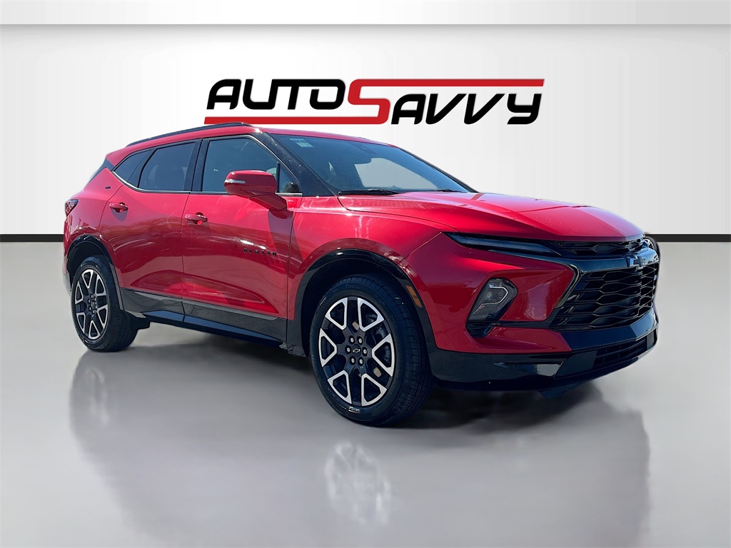 2023 Chevrolet Blazer RS photo 2