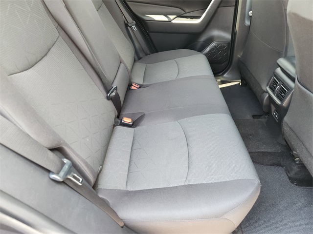 2024 Toyota RAV4 XLE photo 24