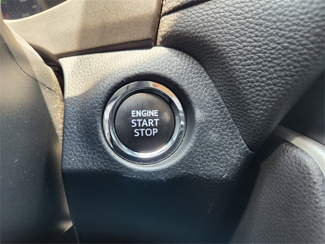 2024 Toyota RAV4 XLE photo 26