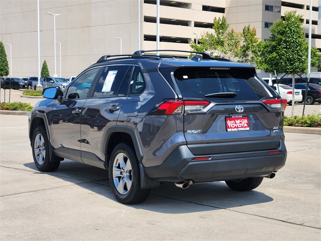 2024 Toyota RAV4 XLE photo 3