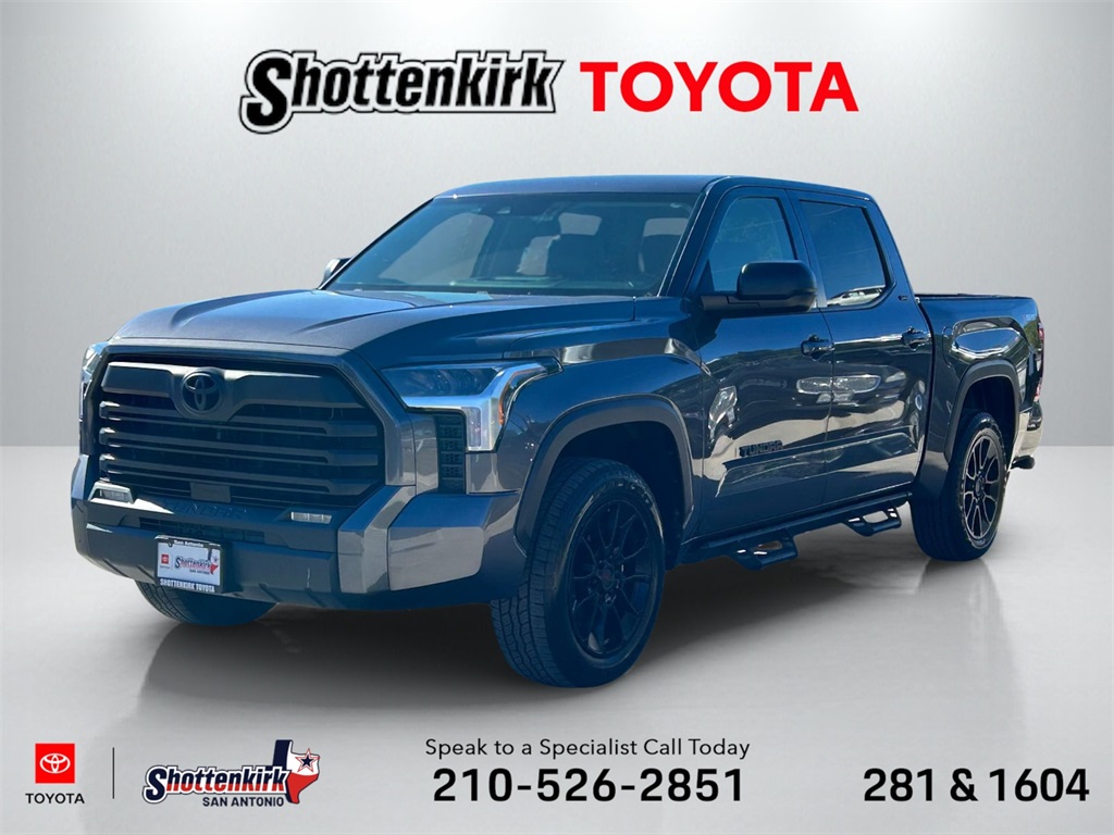 2024 Toyota Tundra SR5's photo