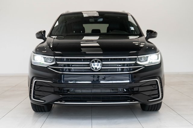 2024 Volkswagen Tiguan SEL R-Line photo 5