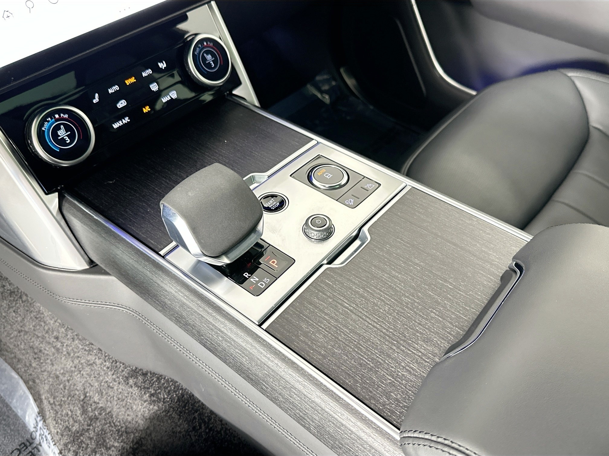 used 2023 Land Rover Range Rover car, priced at $98,998