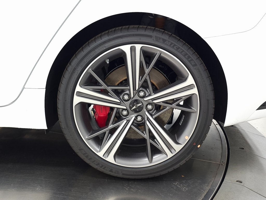 2025 Genesis G70 3.3T Sport Advanced photo 4