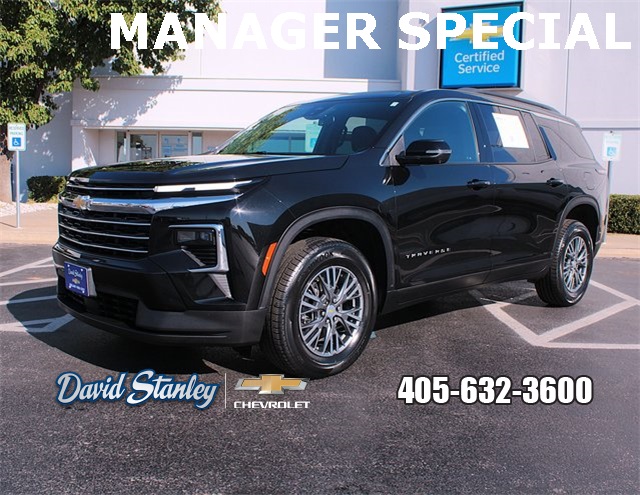 used 2024 Chevrolet Traverse car, priced at $35,590