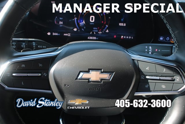 used 2024 Chevrolet Traverse car, priced at $35,590