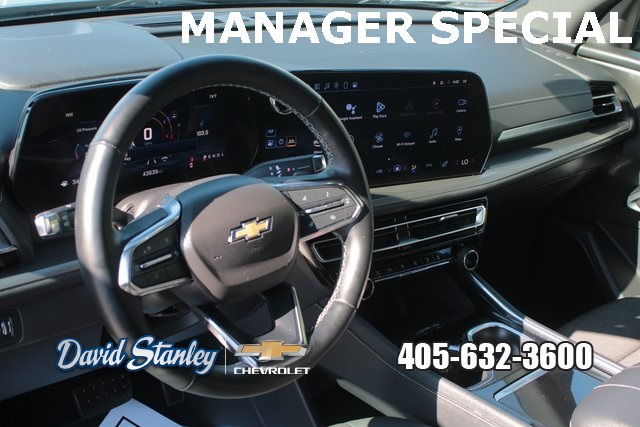 used 2024 Chevrolet Traverse car, priced at $35,590