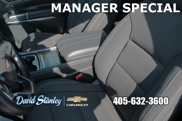 used 2024 Chevrolet Traverse car, priced at $35,590