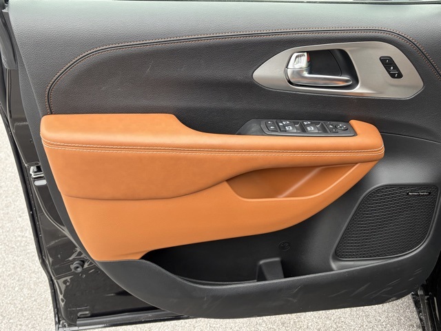 new 2026 Chrysler Pacifica car, priced at $51,540