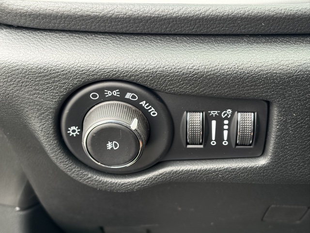 new 2026 Chrysler Pacifica car, priced at $51,540