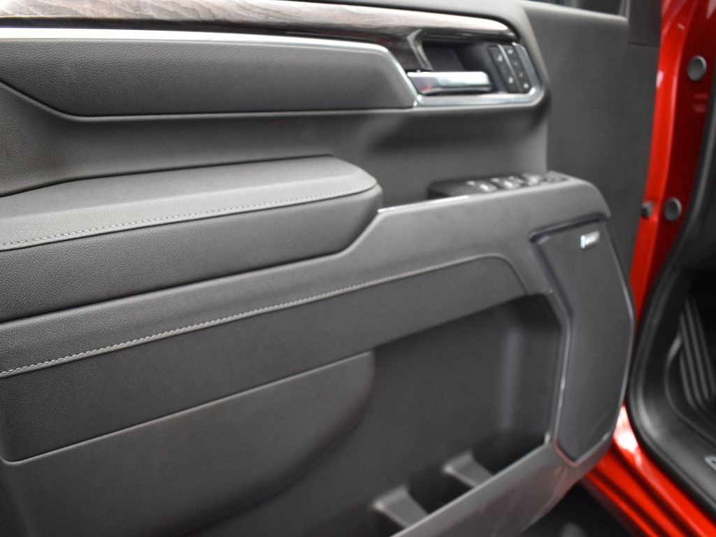 2025 Chevrolet Silverado 2500HD LTZ photo 11