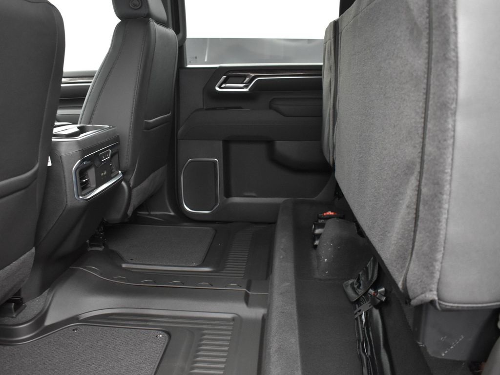 2025 Chevrolet Silverado 2500HD LTZ photo 16