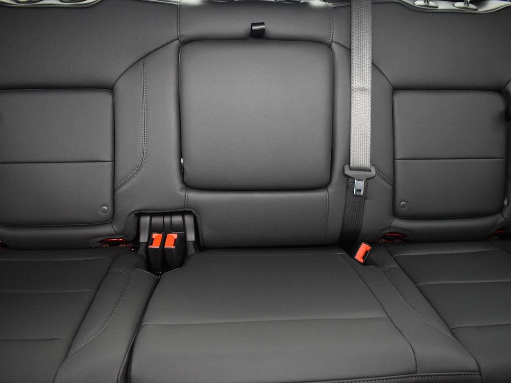 2025 Chevrolet Silverado 2500HD LTZ photo 27