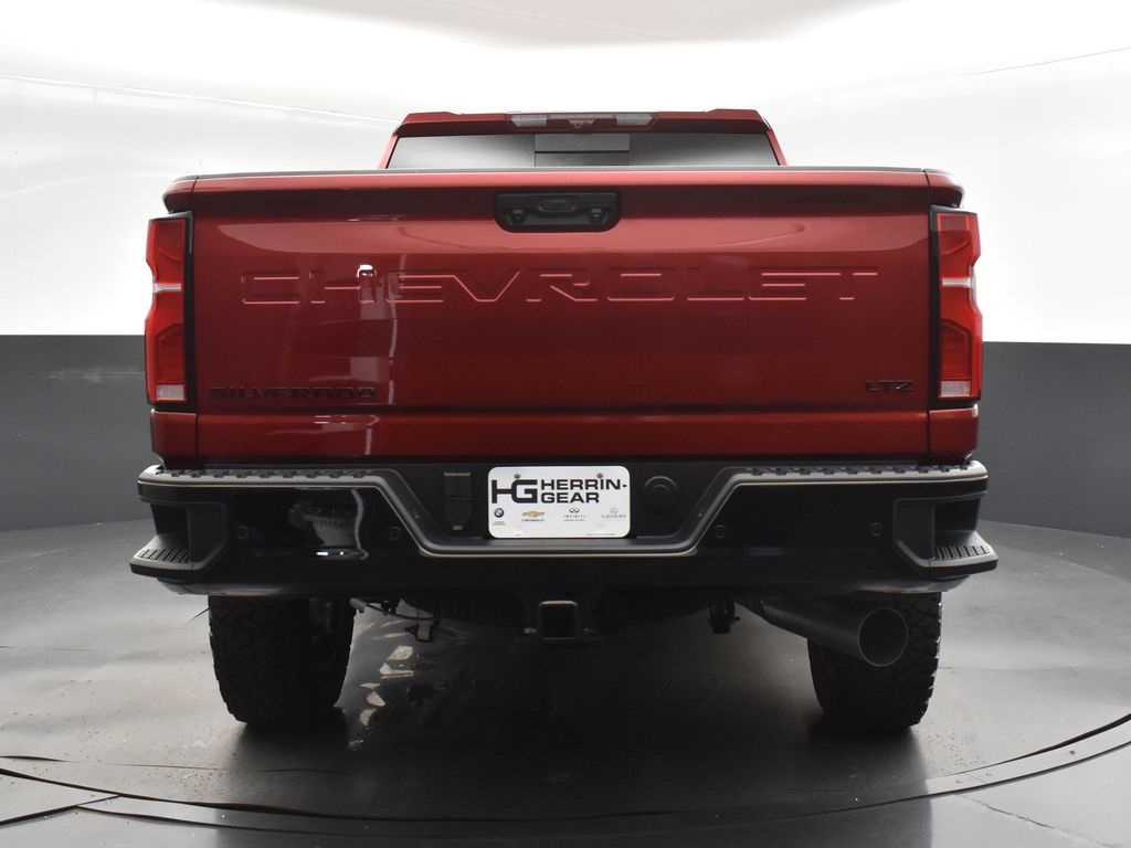 2025 Chevrolet Silverado 2500HD LTZ photo 6