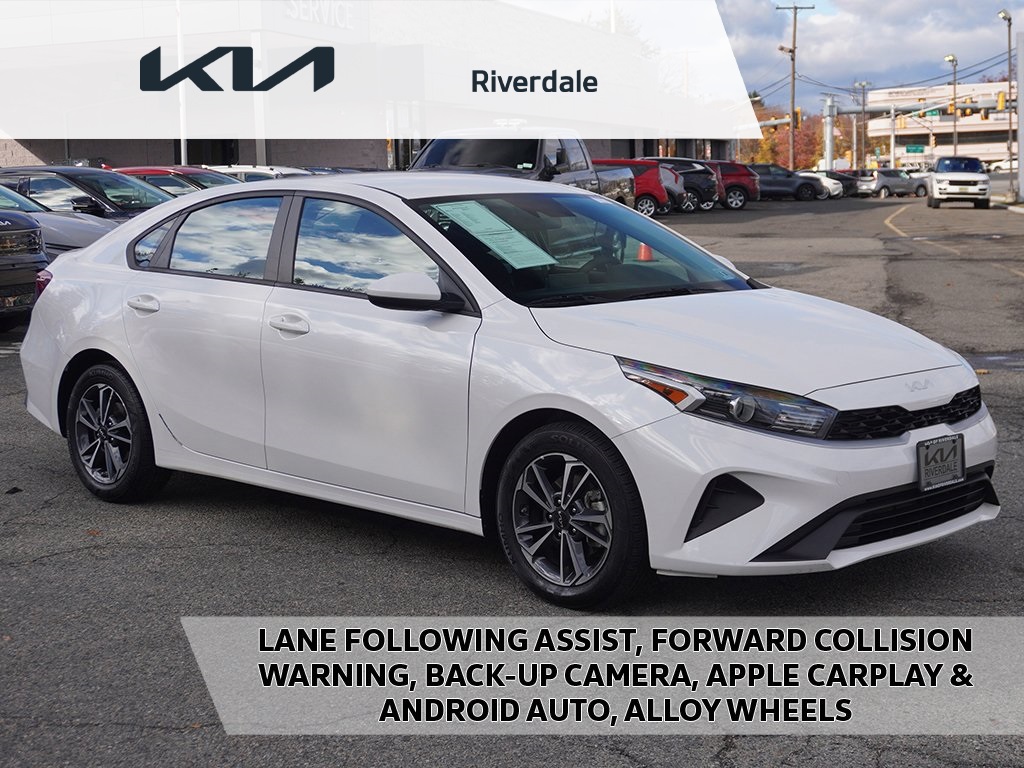 2023 Kia Forte LXS's photo