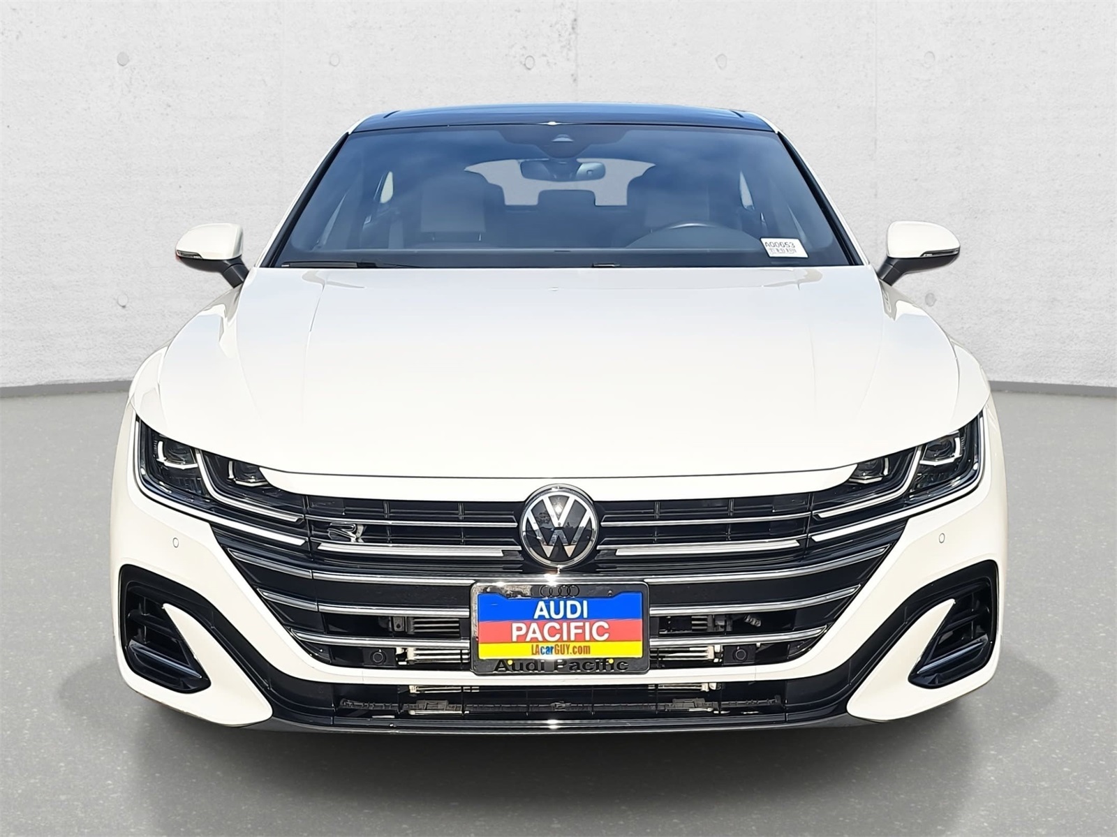 2021 Volkswagen Arteon SEL R-Line's photo