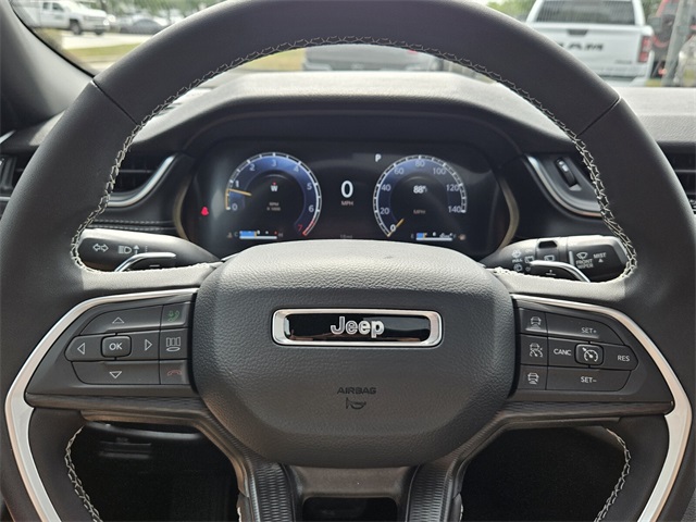 2025 Jeep Grand Cherokee Laredo X 4x2