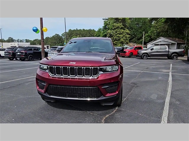 2025 Jeep Grand Cherokee Laredo X 4x2