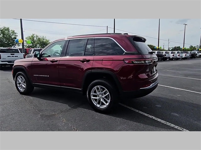 2025 Jeep Grand Cherokee Laredo X 4x2