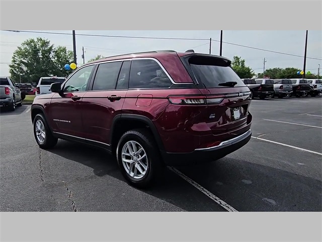 2025 Jeep Grand Cherokee Laredo X 4x2