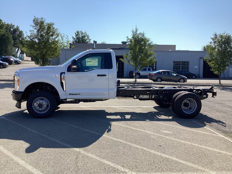 2024 Ford F-350 photo 4