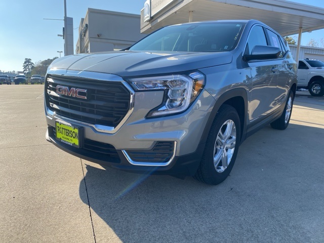 2024 GMC Terrain SLE's photo