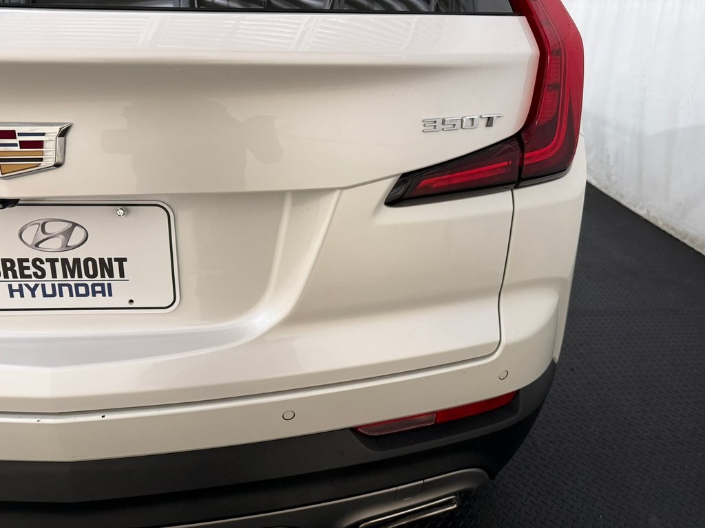 used 2022 Cadillac XT4 car, priced at $24,197