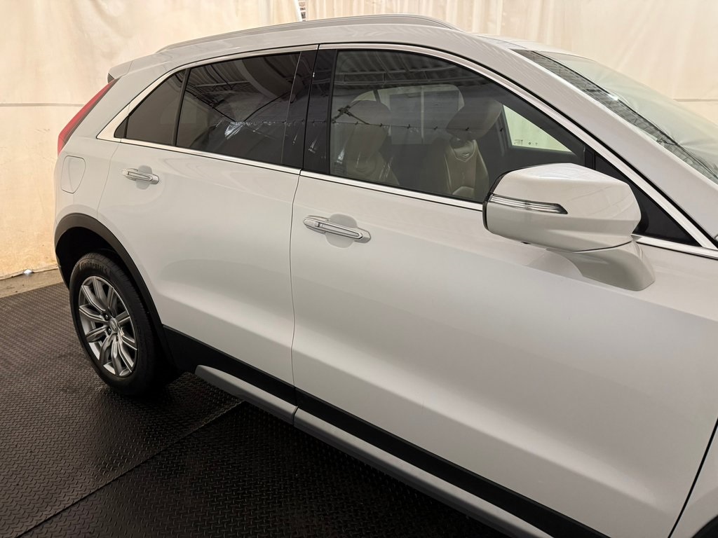 used 2022 Cadillac XT4 car, priced at $24,197