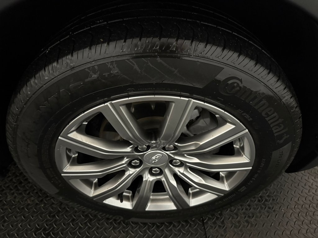 used 2022 Cadillac XT4 car, priced at $24,197