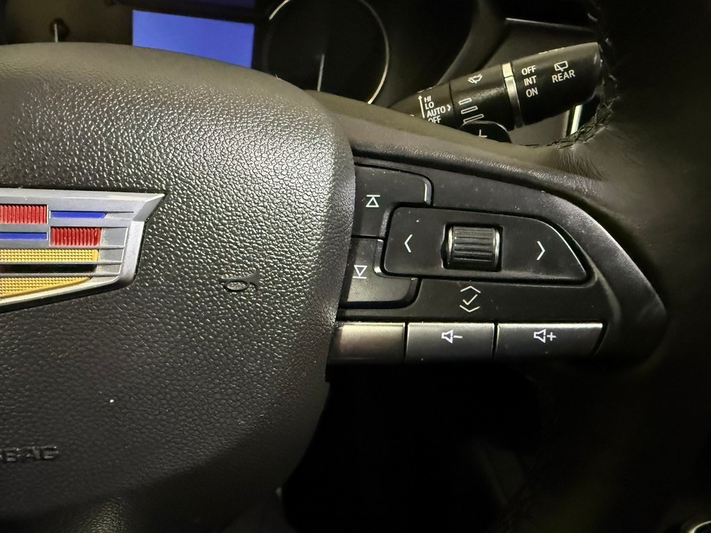 used 2022 Cadillac XT4 car, priced at $24,197