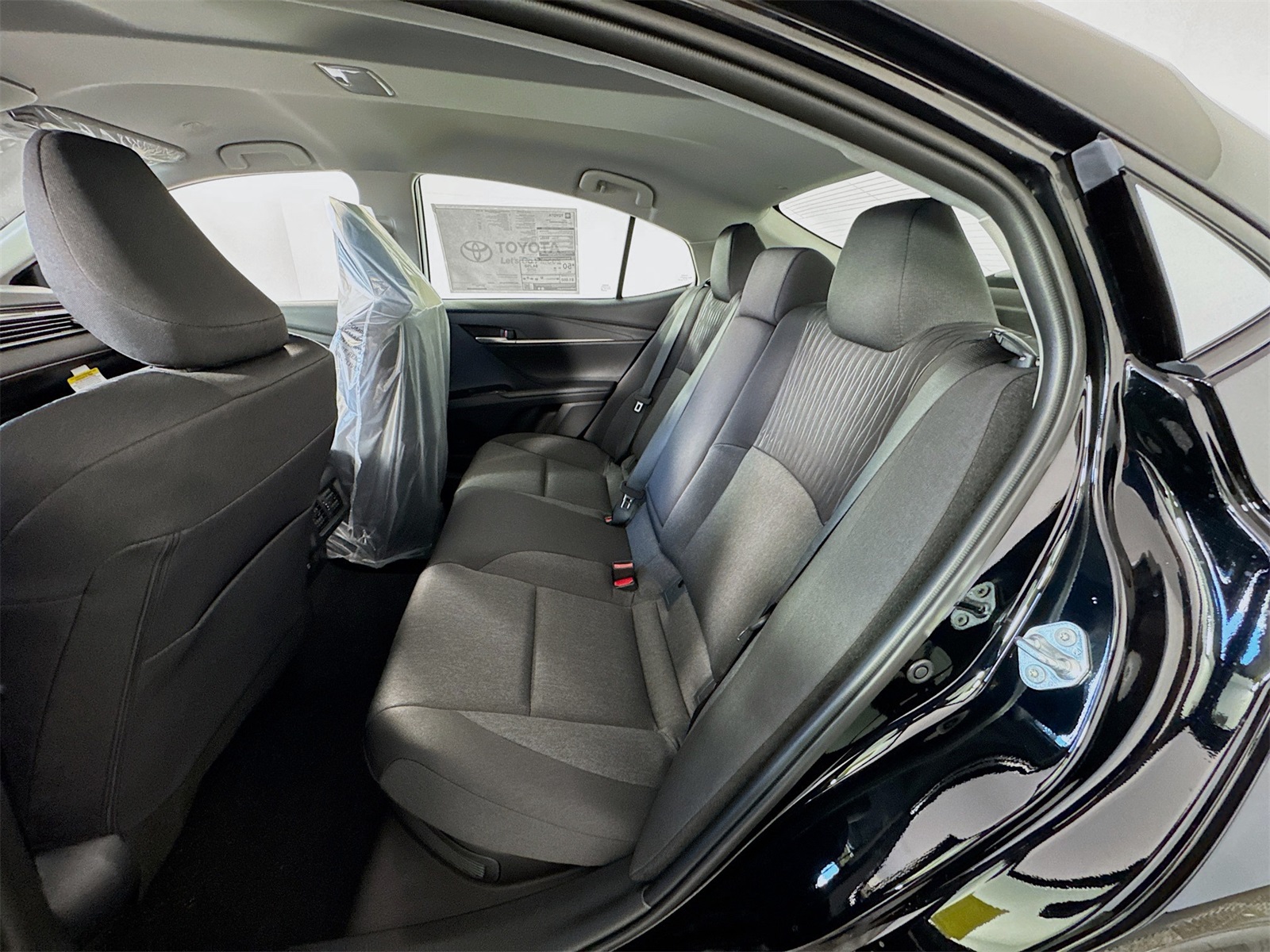 2025 Toyota Camry LE photo 10