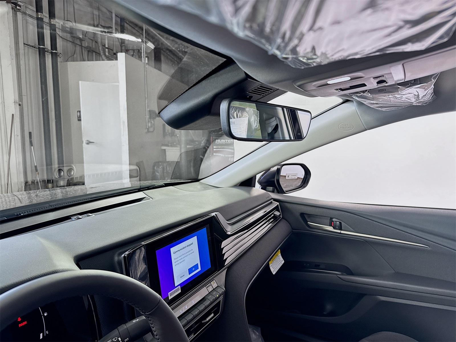 2025 Toyota Camry LE photo 4