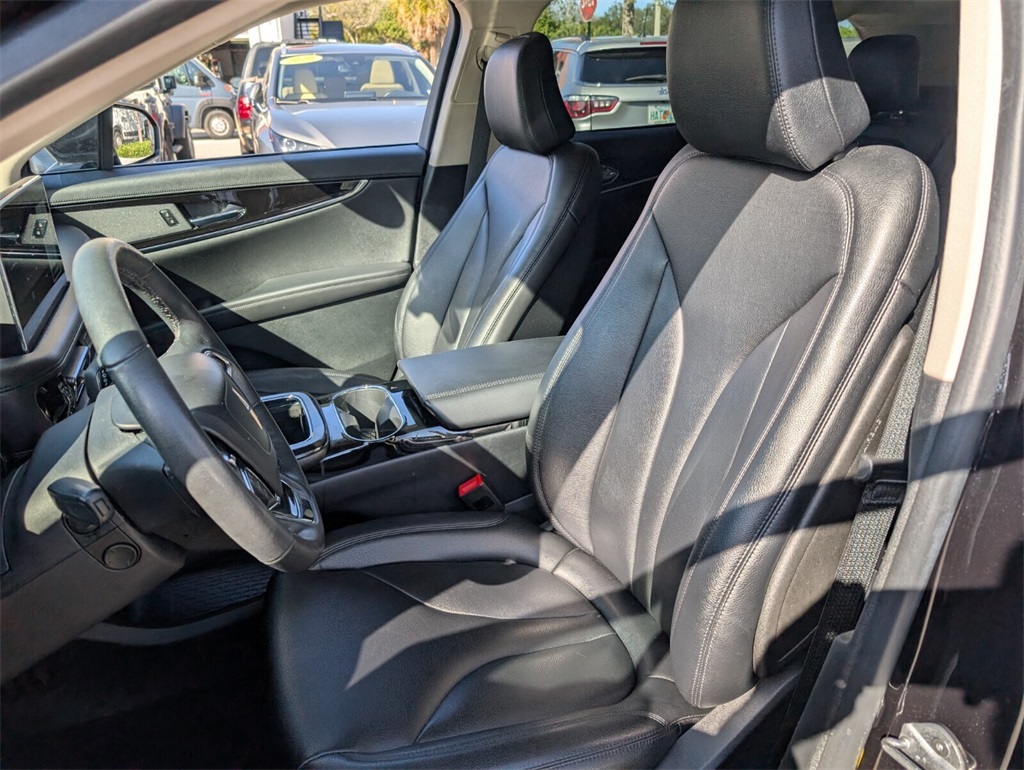 used 2023 Lincoln Nautilus car, priced at $28,988