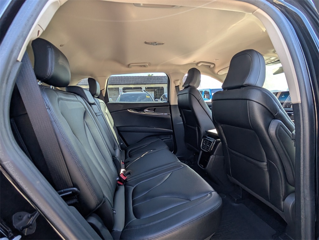 used 2023 Lincoln Nautilus car, priced at $28,988