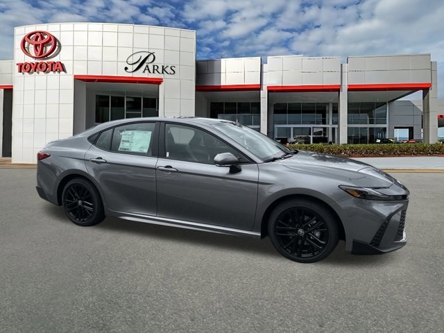 2026 Toyota Camry SE's photo