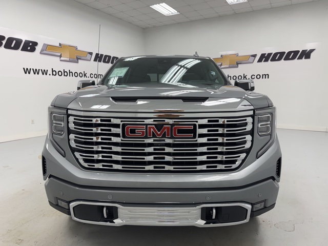 used 2024 GMC Sierra 1500 car, priced at $57,900