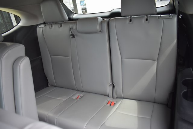 2024 Toyota Highlander XLE photo 12