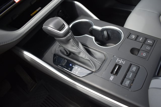2024 Toyota Highlander XLE photo 29