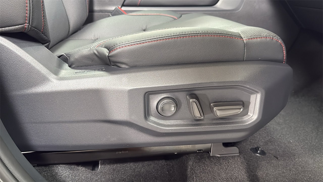 2025 Toyota Tundra TRD Pro CrewMax photo 19
