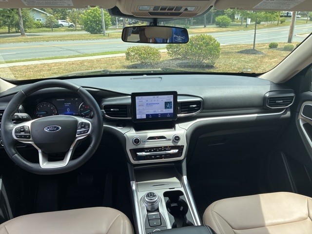 2022 Agate Black Metallic Ford Explorer XLT 4X4 SUV