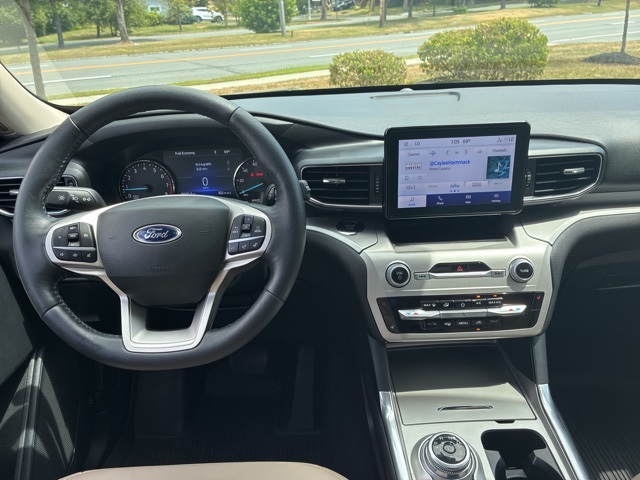 2022 Agate Black Metallic Ford Explorer XLT 4X4 SUV